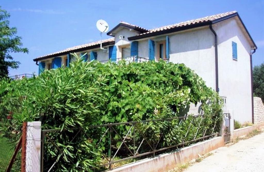 Apartments Ivas Zambratija  Bagian luar foto